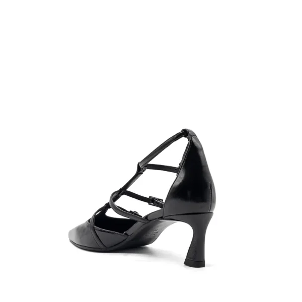 patent leather pumps
