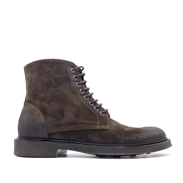 lace-up boots