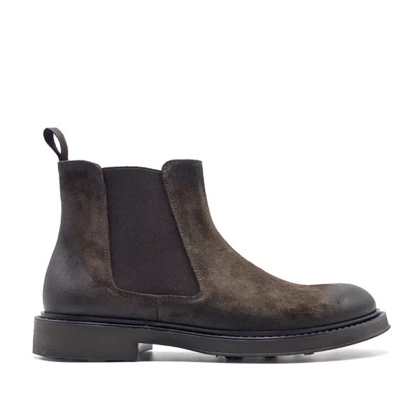 chelsea boots