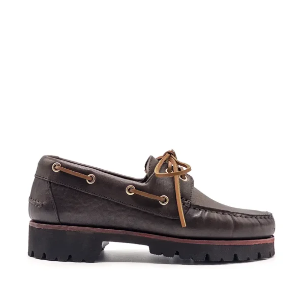 boat shoes
